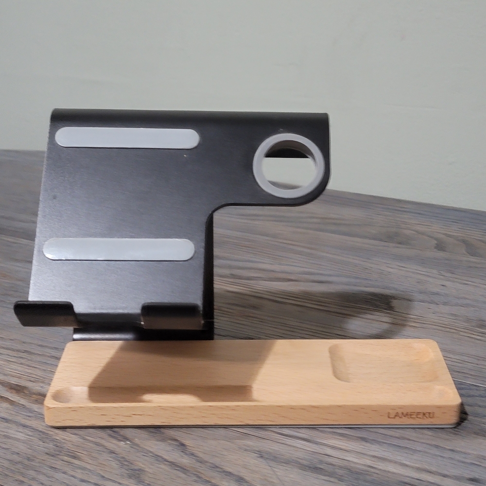 Black and Tan Tablet Stand